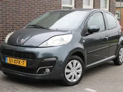 Grijs Gebruikt 2012 Peugeot 107 Active Hatchback | € 3.850 (Eerlijke prijs)