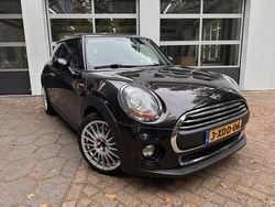 Bruin Gebruikt 2014 Mini ONE Business Hatchback | € 9.950 (Eerlijke prijs)