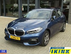 Blauw Gebruikt 2020 BMW 118 Executive Hatchback | € 20.250 (Goede deal)