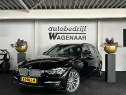 Zwart Gebruikt 2019 BMW 318 Luxury Line Stationwagen | € 20.900 (Goede deal)