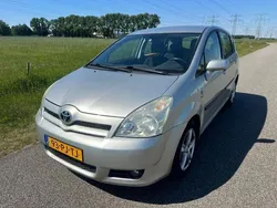 Grijs Gebruikt 2004 Toyota Corolla Verso Sol MPV | € 2.495 (Goede deal)