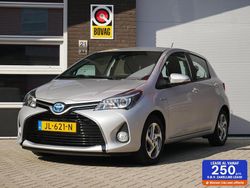 Grijs Gebruikt 2016 Toyota Yaris Trend Hatchback | € 15.450 (Iets duurder)