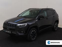 Zwart Gebruikt 2022 Jeep Compass Trailhawk SUV | € 28.895