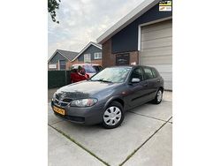 Grijs Gebruikt 2003 Nissan Almera Acenta Hatchback | € 1.350 (Goede deal)