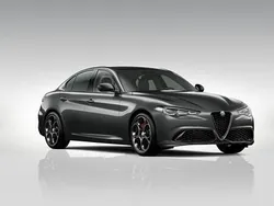 Grijs Gebruikt 2024 Alfa Romeo Giulia Veloce Sedan | € 56.950 (Eerlijke prijs)