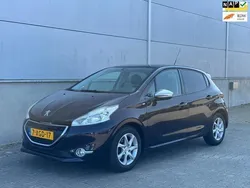 Blauw Gebruikt 2014 Peugeot 208 Style Hatchback | € 6.499 (Goede deal)