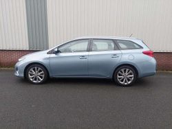 Blauw Gebruikt 2014 Toyota Auris Touring Sports Stationwagen | € 13.950 (Goede deal)