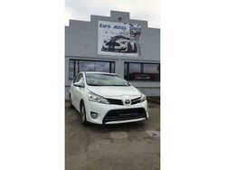 Wit Gebruikt 2016 Toyota Verso MPV | € 12.900
