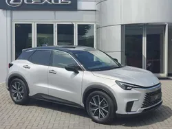 Zilver Gebruikt 2024 Lexus LBX SUV | € 38.400 (Goede deal)