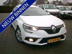 Wit Gebruikt 2019 Renault Mégane IV Hatchback | € 7.950 (Super prijs)
