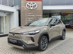 Bruin Nieuw 2025 Toyota Corolla Cross SUV | € 41.999 (Duur)