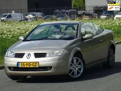 Beige Gebruikt 2004 Renault Mégane Cabriolet Cabriolet | € 1.499 (Iets duurder)