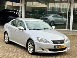Grijs Gebruikt 2011 Lexus IS250 Sedan | € 14.990 (Eerlijke prijs)
