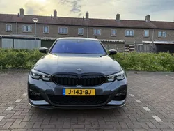 Grijs Gebruikt 2020 BMW 320 Executive Sedan | € 29.999 (Eerlijke prijs)