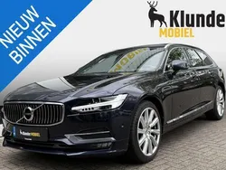 Blauw, metallic lak Gebruikt 2017 Volvo V90 Inscription Stationwagen | € 27.950 (Eerlijke prijs)