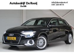Zwart Gebruikt 2022 Audi A3 Sportback Advanced Hatchback | € 23.950 (Goede deal)