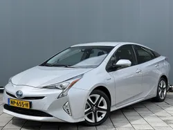Grijs, metallic lak Gebruikt 2017 Toyota Prius Hatchback | € 16.444 (Goede deal)
