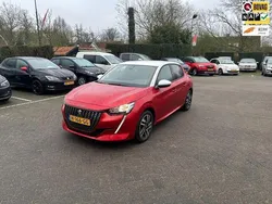 Rood Gebruikt 2020 Peugeot 208 Allure Hatchback | € 13.950 (Eerlijke prijs)