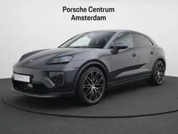 Vulkaangrijs metallic Gebruikt 2025 Porsche Macan SUV | € 99.950 (Super prijs)
