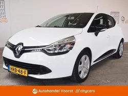 Wit Gebruikt 2014 Renault Clio IV Night&Day Hatchback | € 8.245 (Eerlijke prijs)