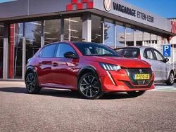 Rood Gebruikt 2022 Peugeot 208 GT Hatchback | € 18.985 (Goede deal)