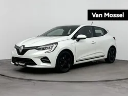 Wit Gebruikt 2020 Renault Clio V Zen Hatchback | € 13.235 (Eerlijke prijs)