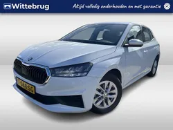Wit Gebruikt 2023 Skoda Fabia Ambition Hatchback | € 21.450 (Eerlijke prijs)