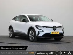Ijswit 369 Gebruikt 2023 Renault Mégane Evolution Hatchback | € 24.945 (Super prijs)
