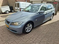 Blauw Gebruikt 2005 BMW 325 Hatchback | € 2.500