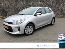Grijs, metallic lak Gebruikt 2018 Kia Rio Comfort Hatchback | € 12.350 (Iets duurder)