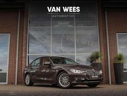 Bruin Gebruikt 2013 BMW 328 Executive Sedan | € 14.750 (Eerlijke prijs)