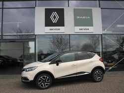 Ivoire/zwart dak Gebruikt 2017 Renault Captur Dynamique SUV | € 11.925 (Eerlijke prijs)
