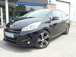 Blauw Gebruikt 2017 Peugeot 208 GT-line Hatchback | € 12.400 (Duur)