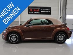 Bruin Gebruikt 2016 VW Beetle Exclusive Cabriolet | € 23.950 (Duur)