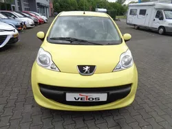 Geel Gebruikt 2006 Peugeot 107 Filou Hatchback | € 2.250 (Eerlijke prijs)