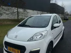 Wit Gebruikt 2012 Peugeot 107 Hatchback | € 3.250 (Eerlijke prijs)