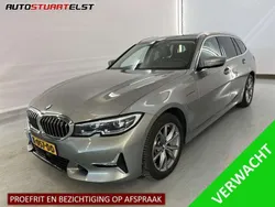 BMW 330e