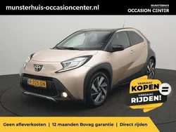 Bruin Gebruikt 2022 Toyota Aygo Limited Hatchback | € 18.250 (Iets duurder)