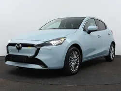 Blauw metallic Gebruikt 2023 Mazda 2 Exclusive-Line Hatchback | € 28.450