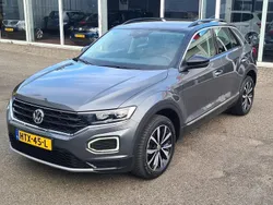Grijs Gebruikt 2019 VW T-Roc Business SUV | € 20.750 (Eerlijke prijs)