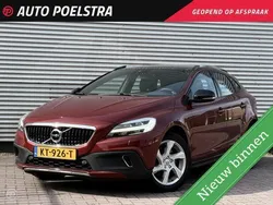 Rood Gebruikt 2016 Volvo V40 CC Summum Stationwagen | € 15.950 (Eerlijke prijs)