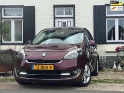 Rood Gebruikt 2013 Renault Grand Scénic III Collection MPV | € 4.900 (Eerlijke prijs)