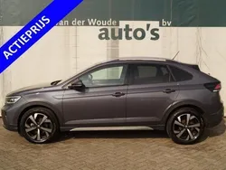 Grijs, metallic lak Gebruikt 2024 VW Taigo Business SUV | € 25.900 (Eerlijke prijs)