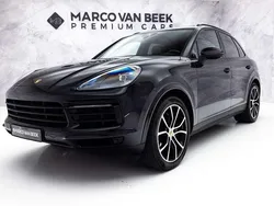 Zwart, metallic lak Gebruikt 2018 Porsche Cayenne SUV | € 59.850 (Iets duurder)