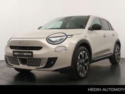 Bruin Nieuw 2025 Fiat 600E La Prima SUV | € 38.690 (Eerlijke prijs)