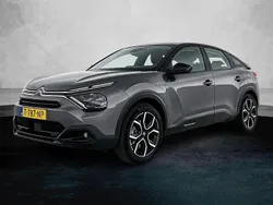 Grijs Gebruikt 2023 Citroën e-C4 Feel SUV | € 21.920 (Eerlijke prijs)