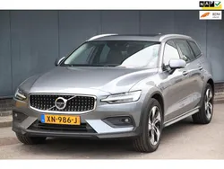 Grijs, metallic lak Gebruikt 2019 Volvo V60 CC Stationwagen | € 27.850 (Duur)