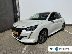Wit Gebruikt 2022 Peugeot 208 Allure Hatchback | € 17.400 (Eerlijke prijs)