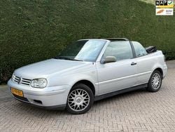 Grijs Gebruikt 2000 VW Golf IV Highline Cabriolet | € 1.000 (Goede deal)