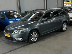 Grijs Gebruikt 2016 Skoda Octavia Business Line Stationwagen | € 11.249 (Eerlijke prijs)